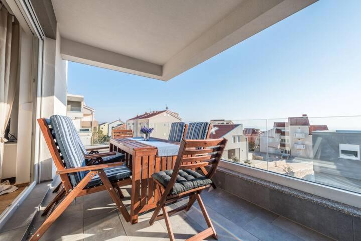 Blue Sky, Modern Sea View Apartment Novalja Exterior photo