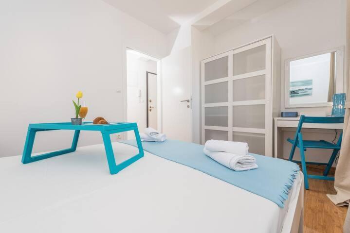 Blue Sky, Modern Sea View Apartment Novalja Exterior photo