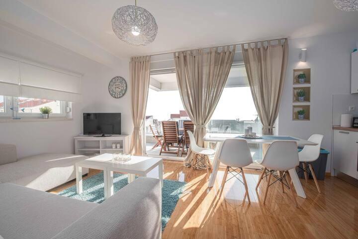 Blue Sky, Modern Sea View Apartment Novalja Exterior photo